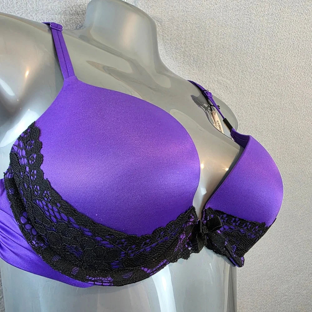 Victoria's Secret Very Sexy Push-Up Bra 36B Purple Black Lace Trim NWT
